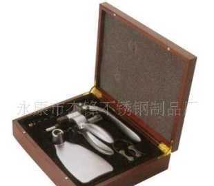 紅酒開瓶器木盒套裝 精選不銹鋼制品，品質與格調的完美融合